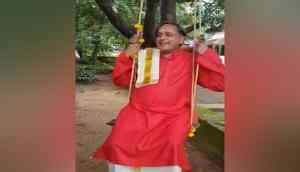 Congress leader Shashi Tharoor celebrates Onam in traditional style 