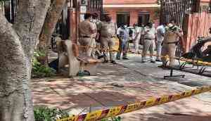 Delhi: Woman who set herself ablaze outside Supreme Court dies