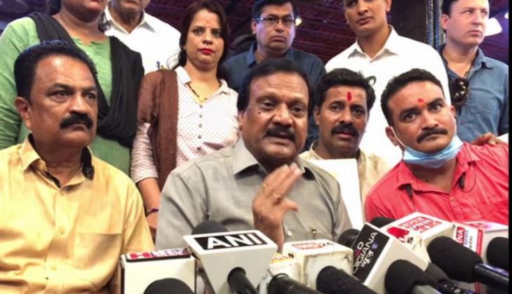 Indore: Congress releases stamps to oppose LPG, petrol price hike