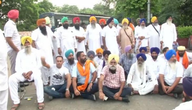 Delhi Police prohibits SAD's protest march against three Central farm laws