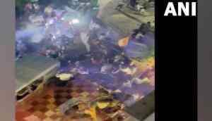 Andhra: Clash breaks out between YSRCP, TDP workers in Guntur during Ganpati idol immersion