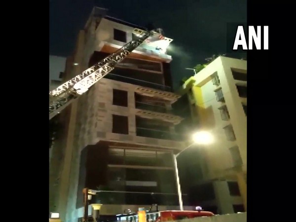 Mumbai Fire: Woman dies in Khar's residential building fire