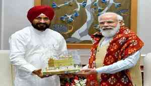 Punjab CM Channi meets PM Modi, asks him to resume dialogue with farmers protesting against farm laws