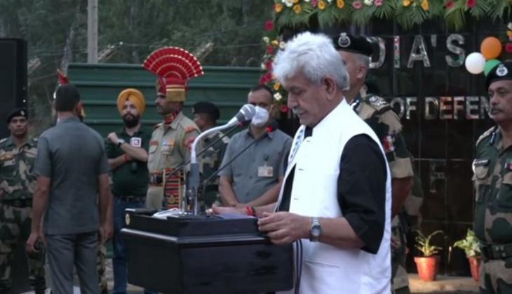 J-K LG inaugurates retreat ceremony in RS Pura along Indo-Pak border 