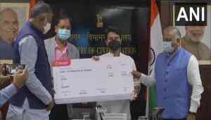 Aviation minister Jyotiraditya Scindia inaugurates Spicejet flight between Delhi, Tirupati 