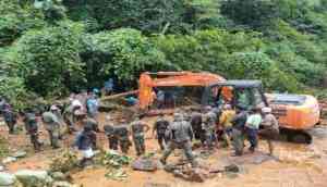 Kerala Rains: Army conducts rescue operations in Kavali, Kottayam