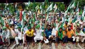 Lucknow Police warns of strict action against those who would participate in 'Rail Roko Andolan' 