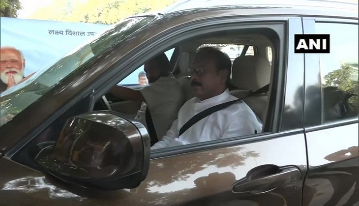 YSRCP delegation meets Election Commission, seeks derecognition of TDP 