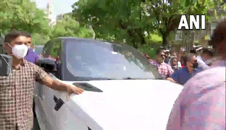 Cruise Drug Case: SRK's son Aryan Khan reaches home after spending nearly one month in jail