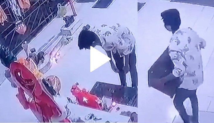 Man touches Lord Hanuman’s feet before stealing donation box; hilarious robbery video caught on cam
