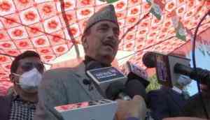Ghulam Nabi Azad urges security forces to avoid collateral damage during anti-terror operations in J-K
