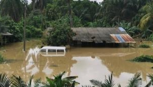 फिलीपींस में आए तूफान से मलेशिया में आई भयंकर बाढ़, 30 हजार से ज्यादा लोग हुए बेघर