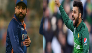 पाकिस्तानी क्रिकेटर ने की रोहित शर्मा की तारीफ तो सोशल मीडिया पर आपस में भिड़े दोनों देशों के फैंस