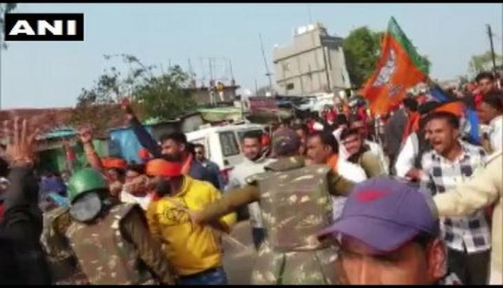MP: Several injured after clash breaks out between Cong, BJP workers, FIR lodged