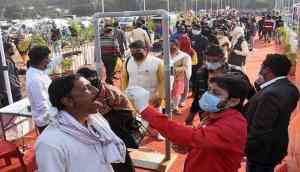 India reports 1,41,986 new COVID-19 cases in last 24 hrs, Omicron tally reaches 3,071