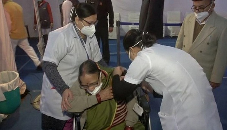 Fight Against Corona: Administering of covid-19 'precaution doses' begins, frontline workers, senior citizens hail initiative