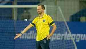 ISL: Nobody is talking about football beacuse everyone is concerned, says Ivan Vukomanovic