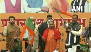 UP Assembly Elections 2022: Anurag Thakur, Yogi Adityanath flag off BJP's 'Prachar Rath'