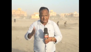 Pakistani journalist Chand Nawab is back with his reporting on Karachi weather; hilarious video goes viral