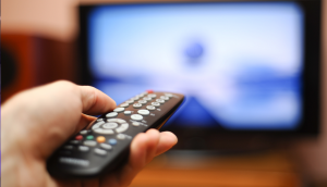 सावधान! ज्यादा देर तक टीवी देखने की आदत आपको ले जा सकती है मौत के करीब! जानिए कैसे