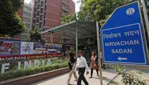 EC to announce election schedule for Gujarat, Himachal today