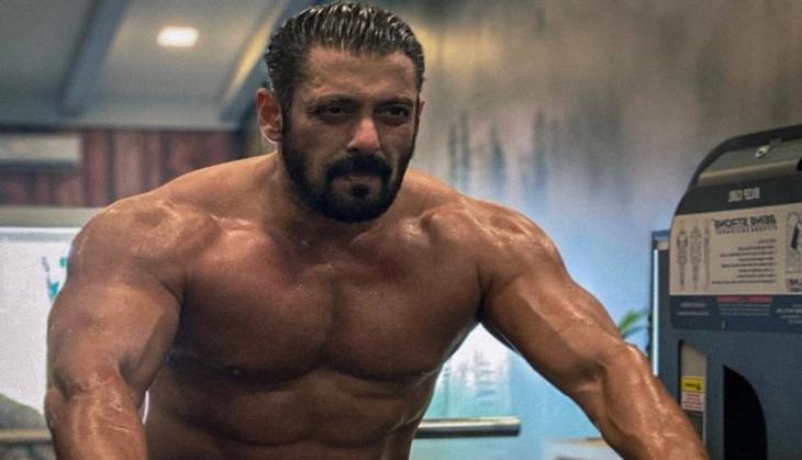 Salman Khan flaunts his physique, fans say 'Sultan is back'