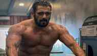 Salman Khan flaunts his physique, fans say 'Sultan is back'