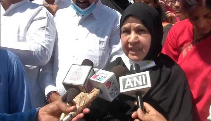 Karnataka Hijab row: Congress MLA dares govt to bar her from Assembly 