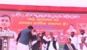 SP leader slaps party's district president at public meeting; Akhilesh finds it amusing [Watch]