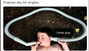 Propose Day 2022: Check out hilarious posts, pics to celebrate valentine's week 