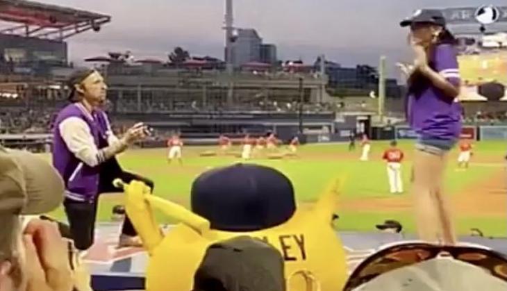 Boy proposes girl in college field; what happens next ... 