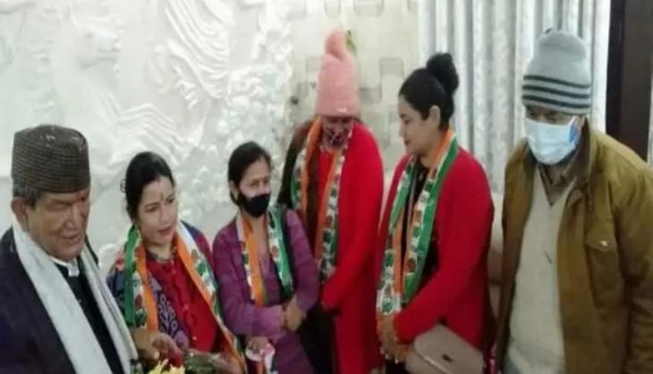 U'khand Assembly polls: BJP's Maya Koshyari joins Congress