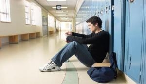 Teenagers lonelier at school than those 20 yrs ago, here's the reason 