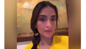 Mom-to-be Sonam Kapoor flaunts her pregnancy glow in classy yellow dress [See Pic] 