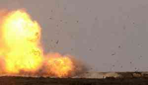 Yemen: Car explosion kills journalist in Aden