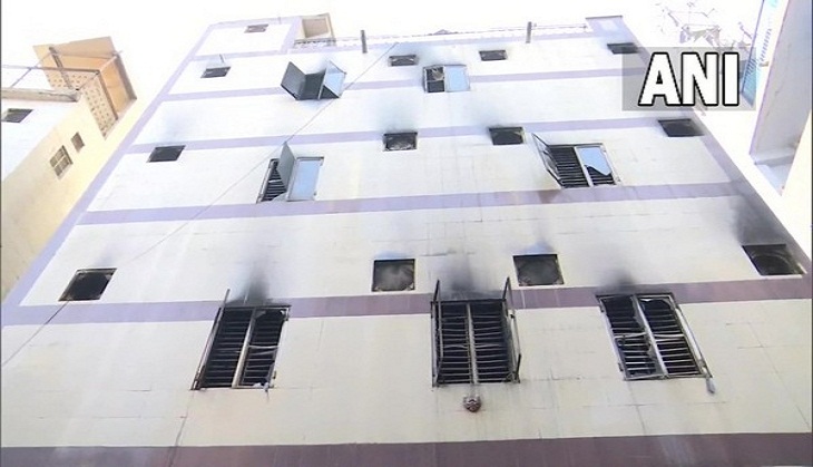 Delhi: Fire breaks out at factory in Anand Parvat Industrial Area, 6 firemen injured