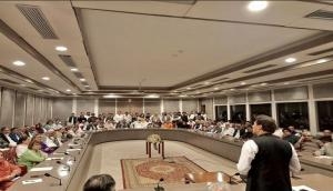 Pakistan: PTI parliamentary party meeting chaired by Imran Khan underway