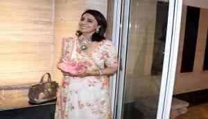 Ranbir Kapoor-Alia Bhatt's Mehendi: Neetu Kapoor looks radiant in Abu Jani Sandeep Khosla's Ghagra