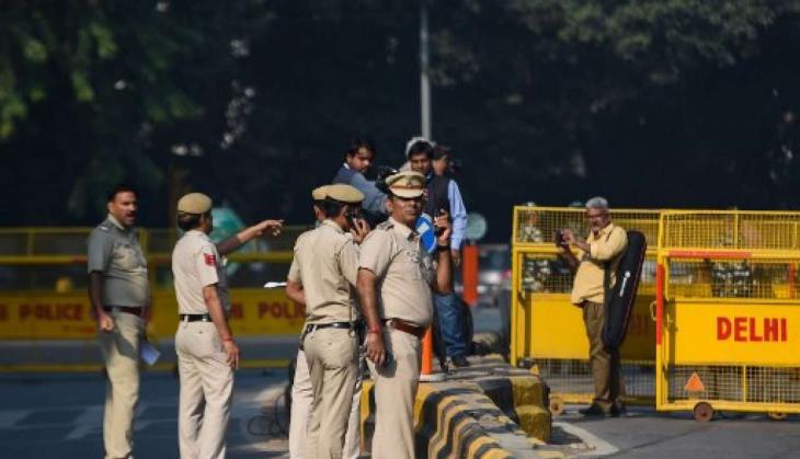 Delhi: Heavy security deployed in Jahangirpuri area after clash between two groups