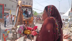 Woman weeps, begs as bulldozer turns her home to dust in Jahangirpuri; watch heartbreaking video
