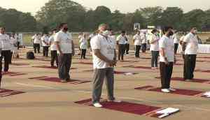 Delhi: Jyotiraditya Scindia, Gen VK Singh inaugurate mega 'Yog Prabha' event at Safdarjung airport