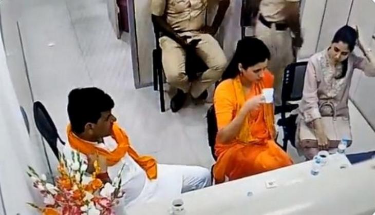 Mumbai Police chief releases video to counter MP Navneet Rana's 'inhumane treatment' charge