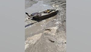 Gujarat: This Pakistani boat seized in Bhuj