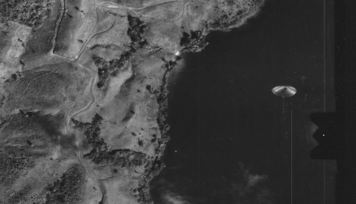 Best picture of UFO ever clicked goes viral, netizens baffled  