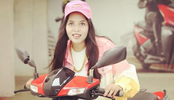 Dhinchak Pooja's new song 'Ek Aur Selfie Lene Do' goes viral [Watch]  