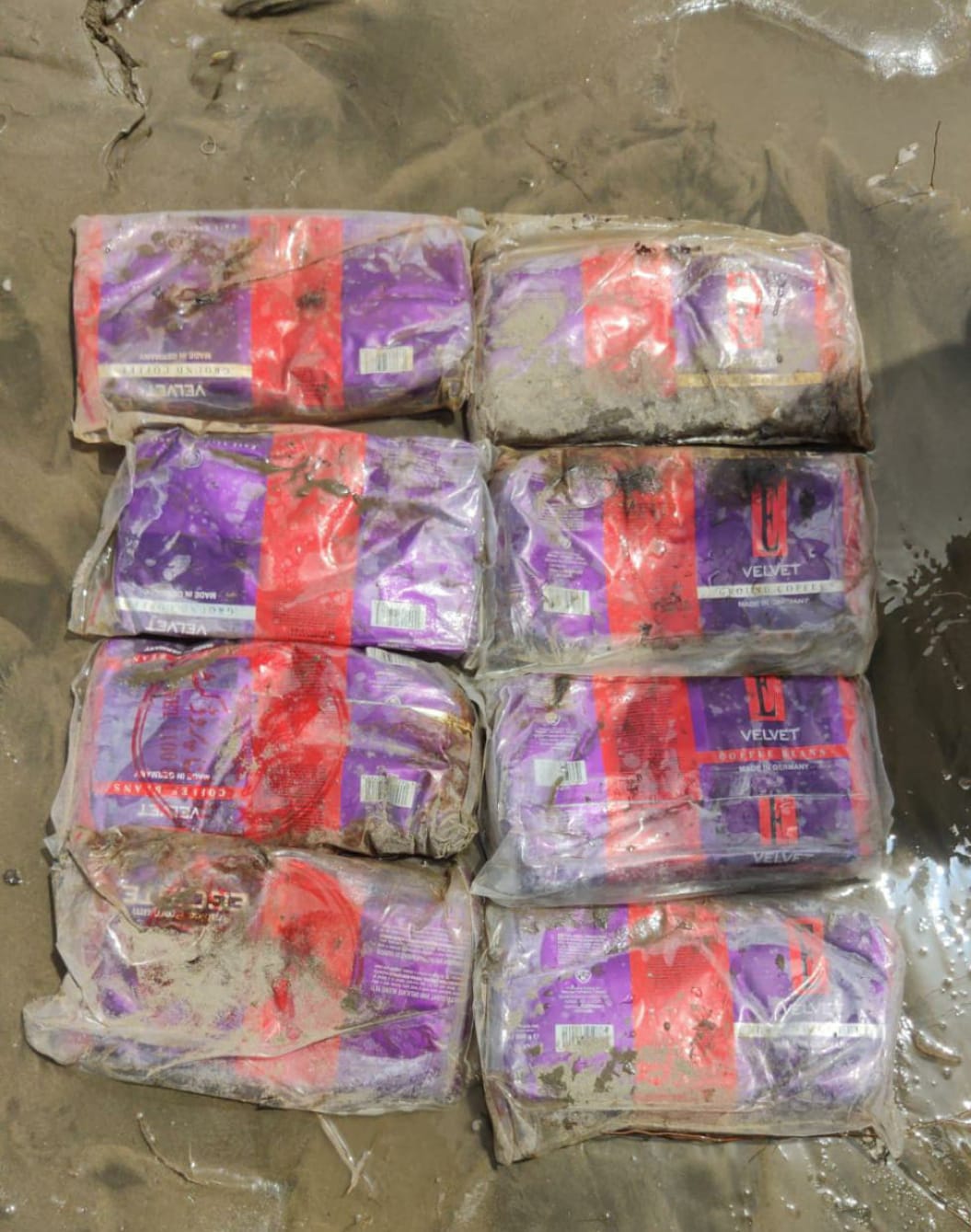Gandhinagar: BSF Bhuj, Indian Navy seize these packets