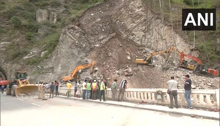 Jammu and Kashmir: Death toll climbs to six in J-K tunnel collapse