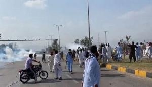 Pakistan: Several PTI leaders arrested after clashes erupt during Imran Khan's Azadi March