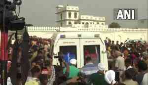 Sidhu Moose Wala Murder: Punjabi singer's family takes his body home post autopsy