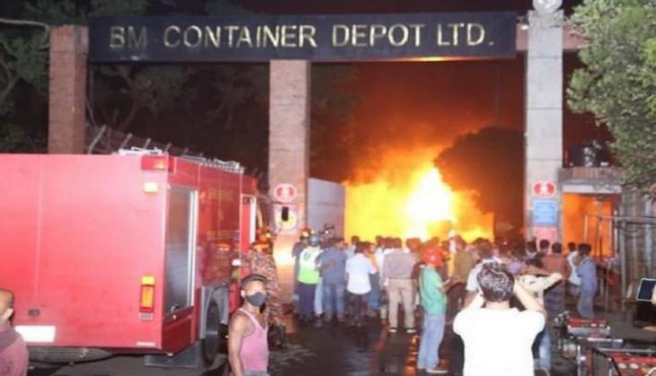 Bangaladesh: 14 dead, 450 injured as fire erupts at container depot